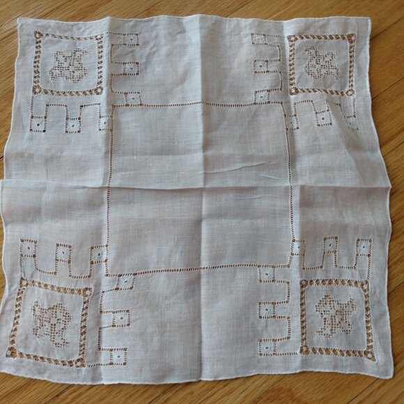 Vintage Handkerchief Openwork Hankie White Wedding Handmade Embroidered Crowns - Picture 3 of 10